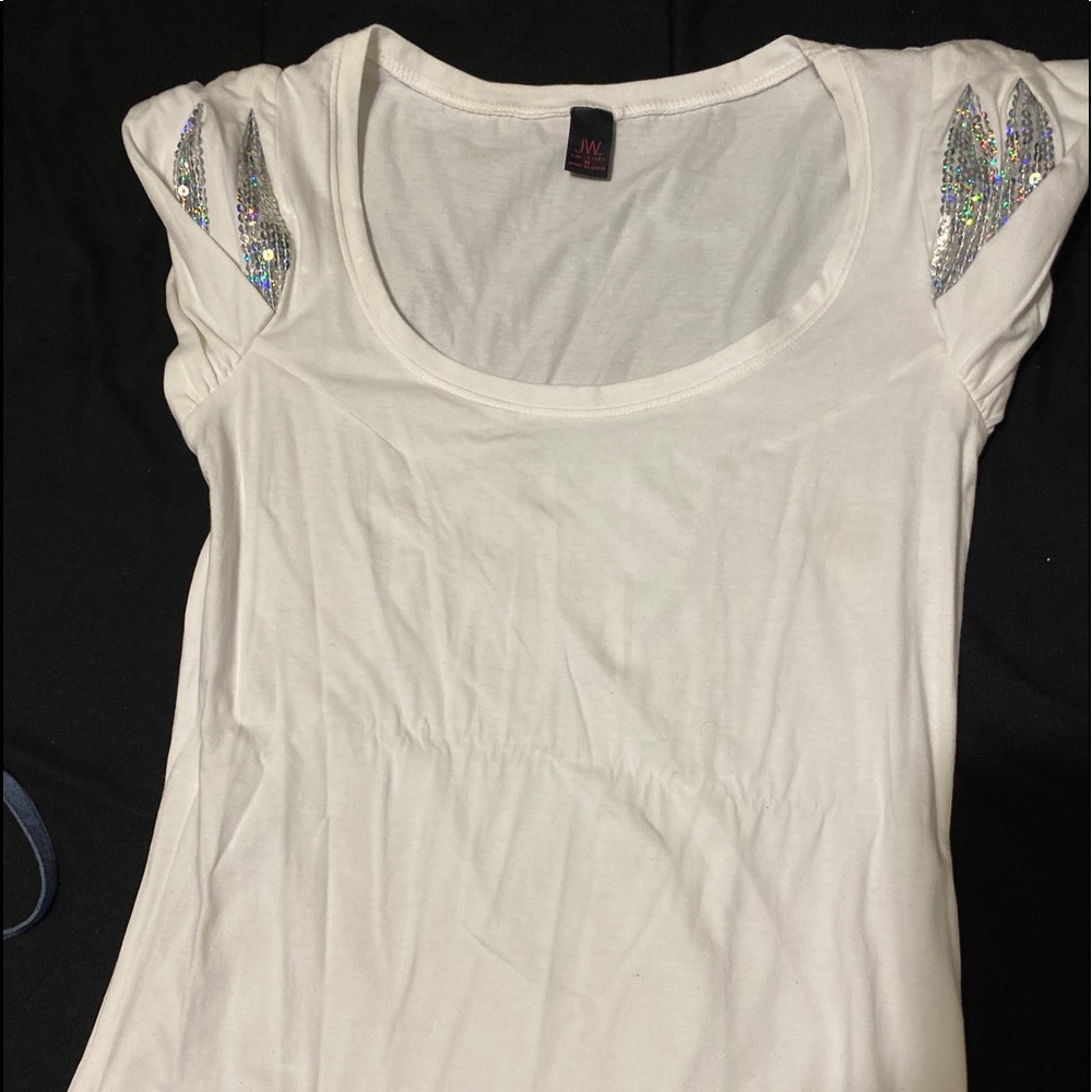 shirt w/ silver sparkles detail on upper sleeve